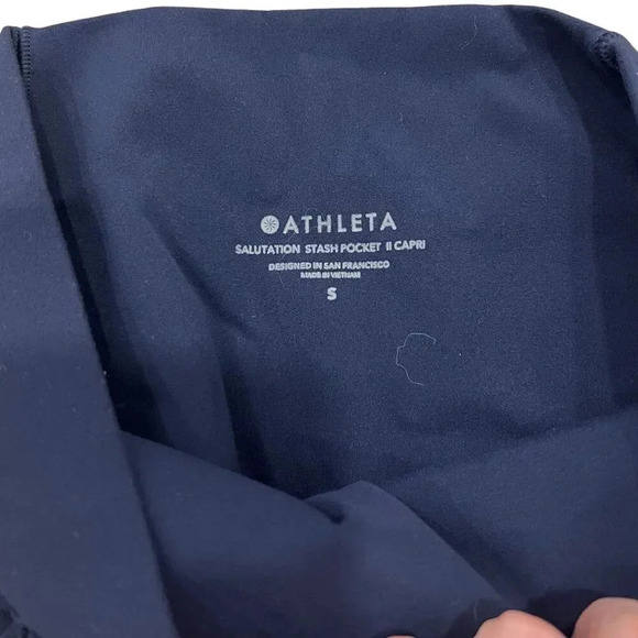 Athleta Navy Salutation Stash Pocket II Capri Leggings S - Picture 4 of 5